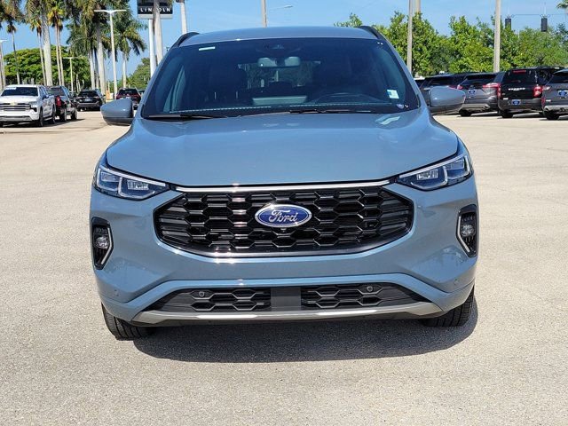 Certified 2023 Ford Escape ST-Line Elite w/ Premium Technology Package image 2