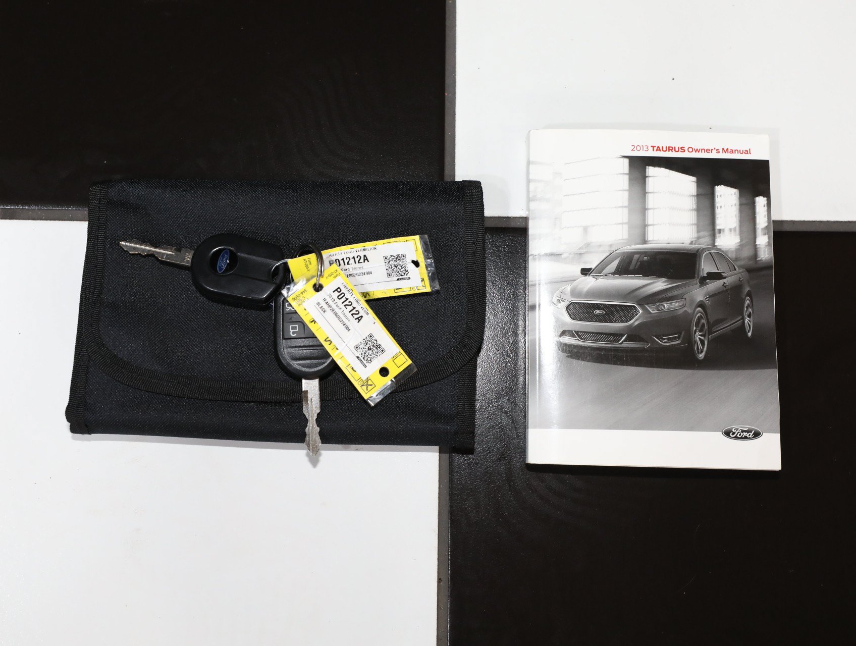 Used 2013 Ford Taurus SEL FWD image 66