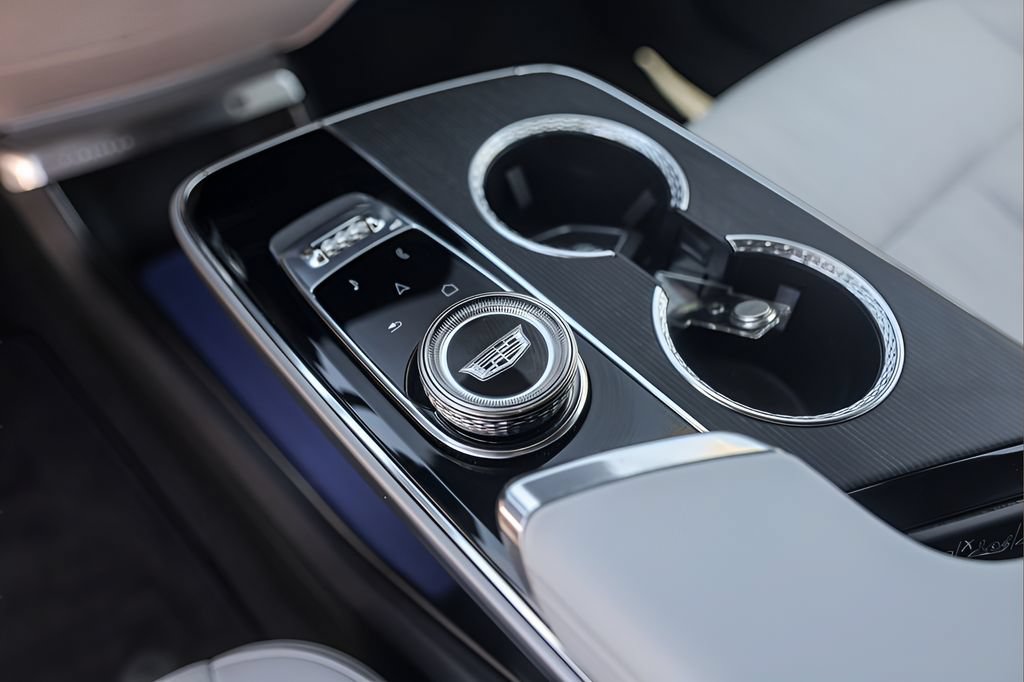 Certified 2024 Cadillac Lyriq Sport RWD image 17