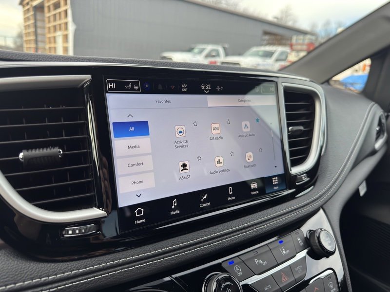 New 2026 Chrysler Pacifica Select image 20