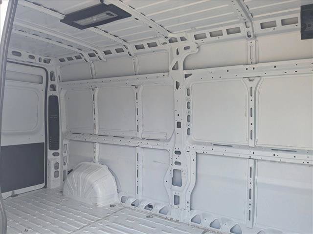 Used 2026 RAM ProMaster 2500 w/ Convenience Group FWD image 16