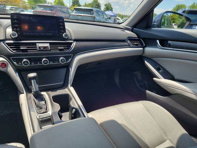 Used 2020 Honda Accord EX image 10