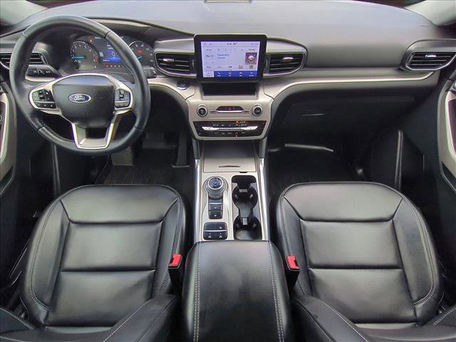 Used 2023 Ford Explorer XLT w/ Equipment Group 202A image 18