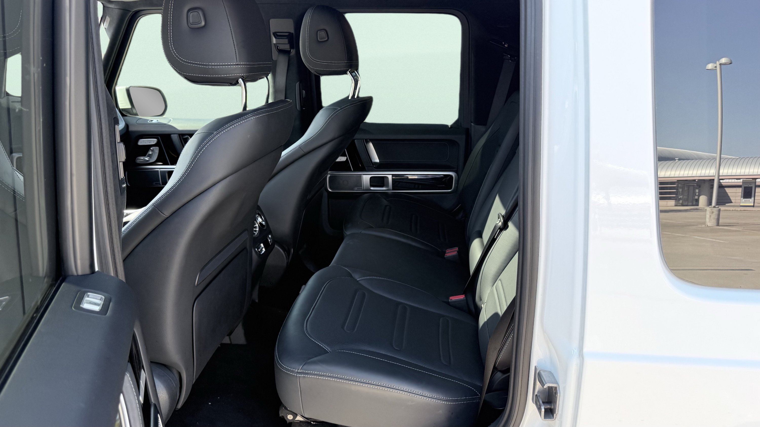 Used 2025 Mercedes-Benz G 550 image 31