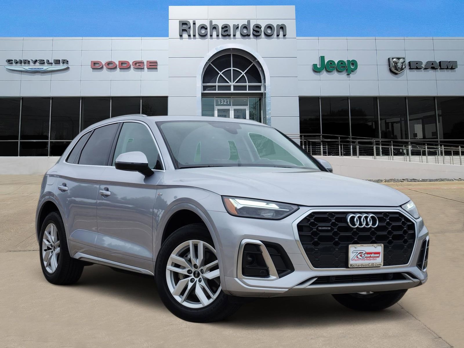 Used 2023 Audi Q5 2.0T Premium w/ Convenience Package