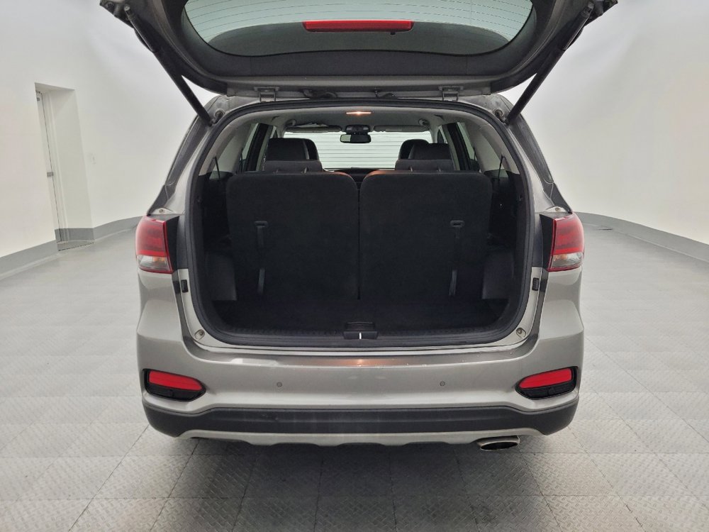 Used 2019 Kia Sorento EX image 29