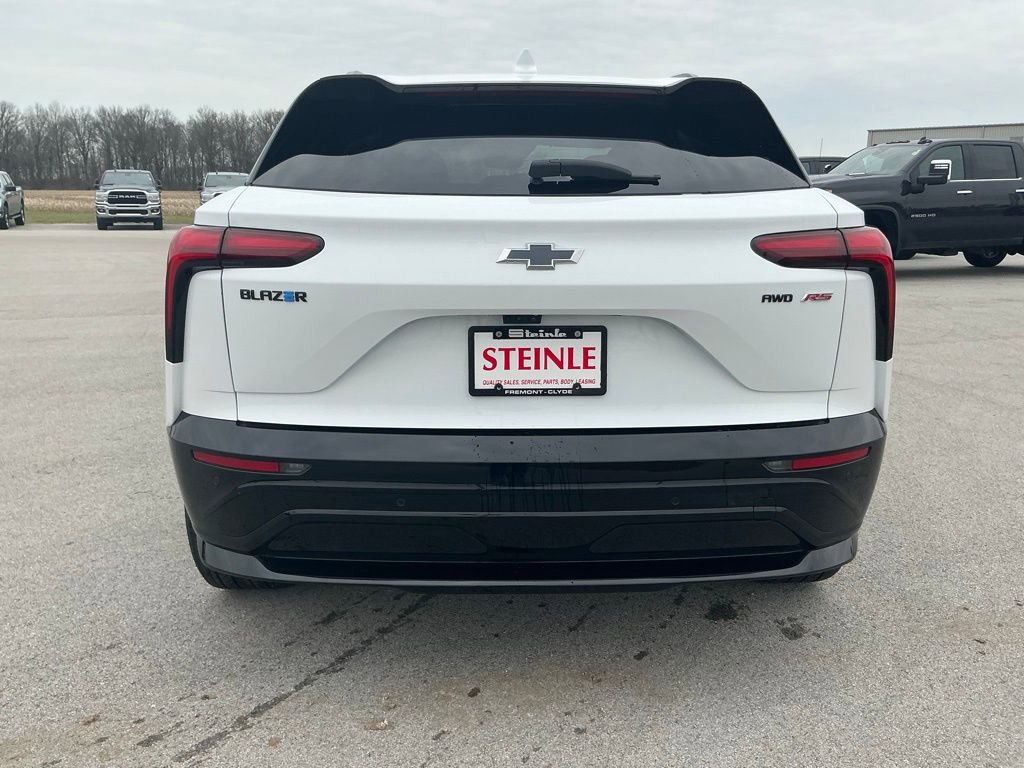 Used 2024 Chevrolet Blazer EV RS AWD/4WD image 4