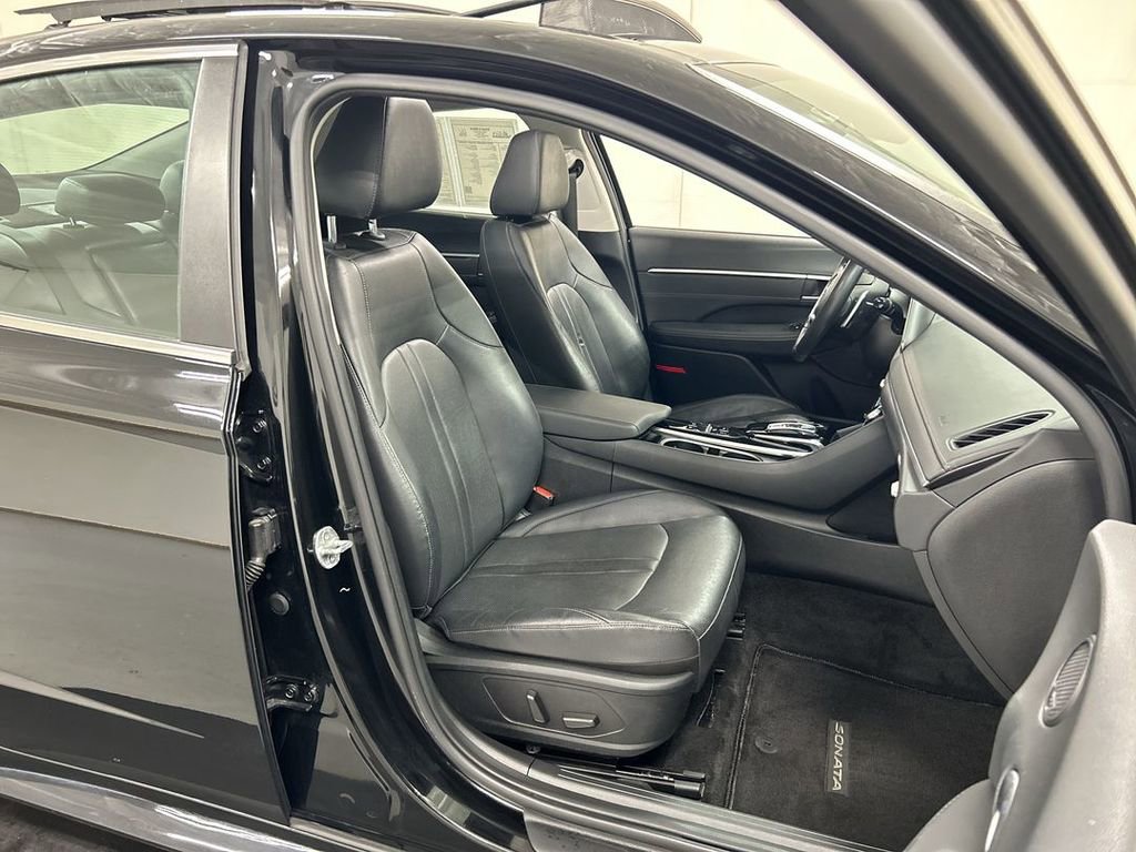 Used 2022 Hyundai Sonata Limited FWD image 24
