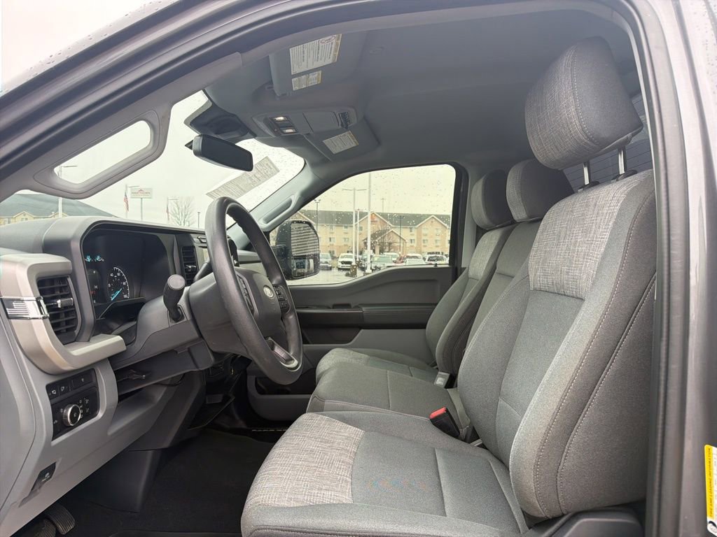 Used 2023 Ford F450 XL w/ 360-Degree Camera Package image 2