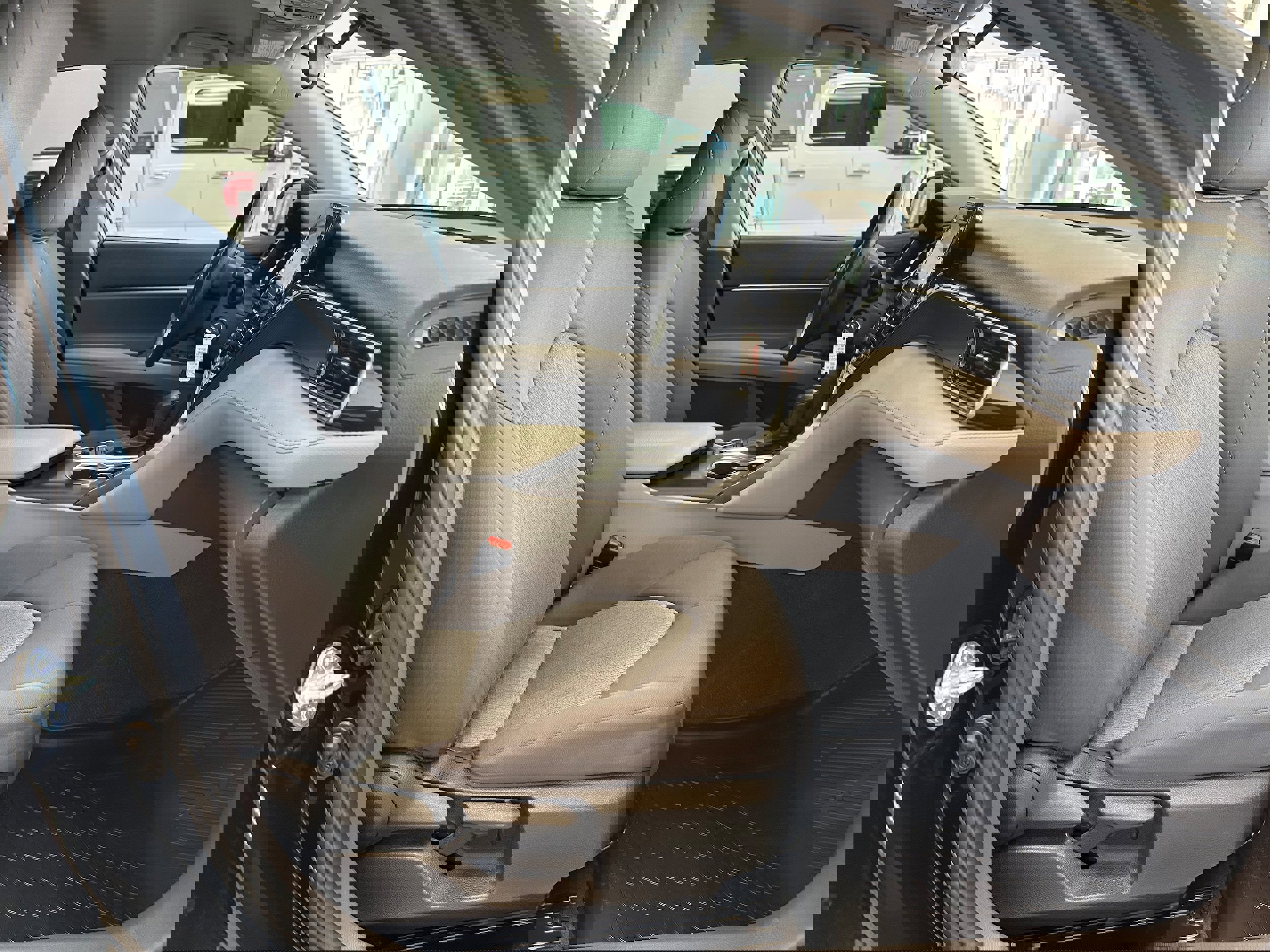 Used 2023 Toyota Camry LE image 14