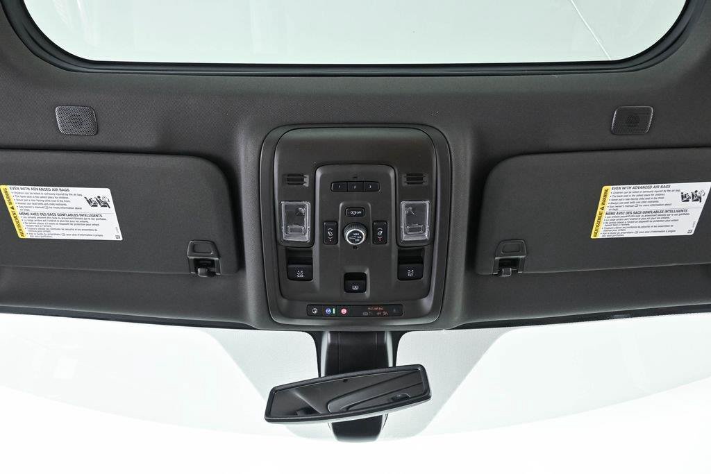 Used 2022 Chevrolet Suburban LT w/ LT Signature Plus Package RWD image 22