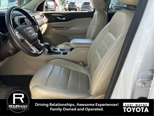 Used 2019 GMC Acadia Denali w/ Technology Package AWD/4WD image 9