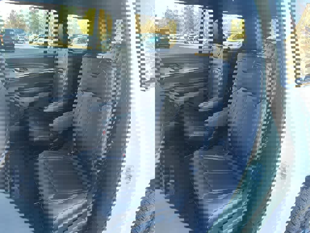 New 2025 Jeep Grand Cherokee L Limited w/ Trailer Tow Package image 23