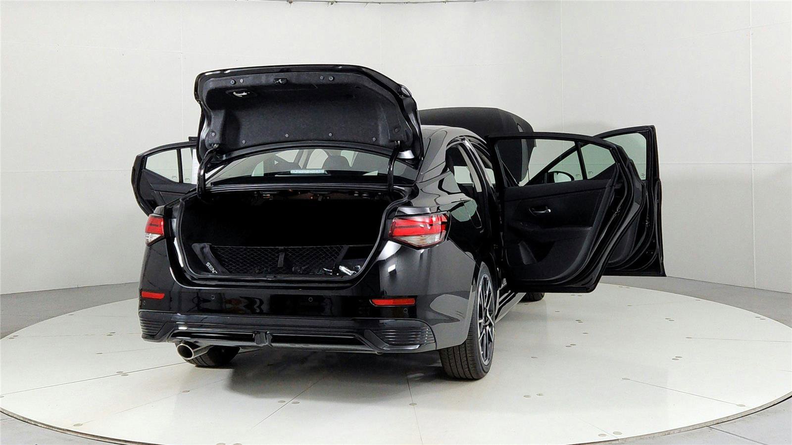 Used 2024 Nissan Sentra SR w/ Trunk Package FWD image 23
