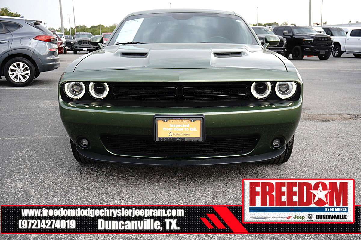 Certified 2023 Dodge Challenger SXT w/ Blacktop Package RWD image 8