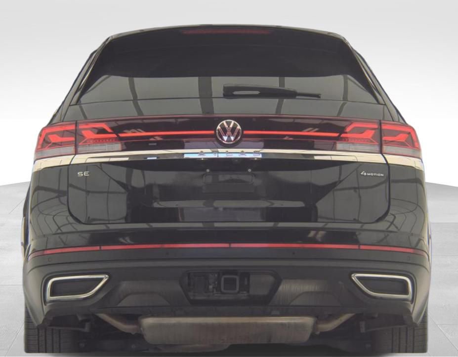 Used 2024 Volkswagen Atlas SE w/ Panoramic Sunroof Package AWD/4WD image 7
