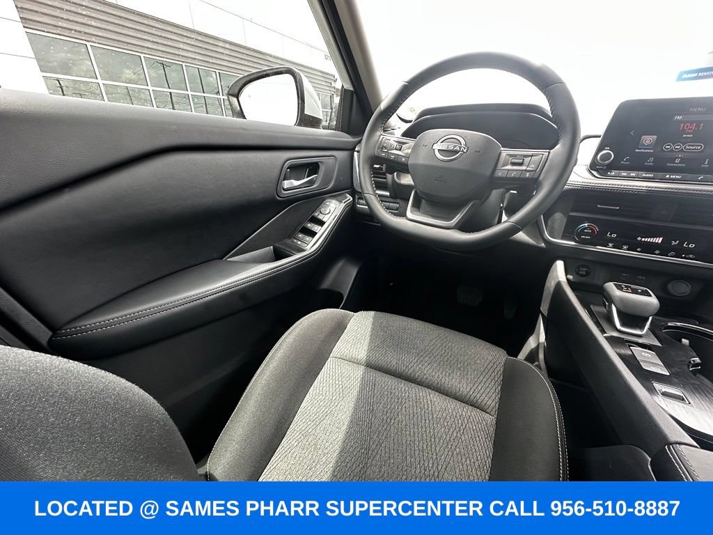Used 2026 Nissan Rogue SV FWD image 13