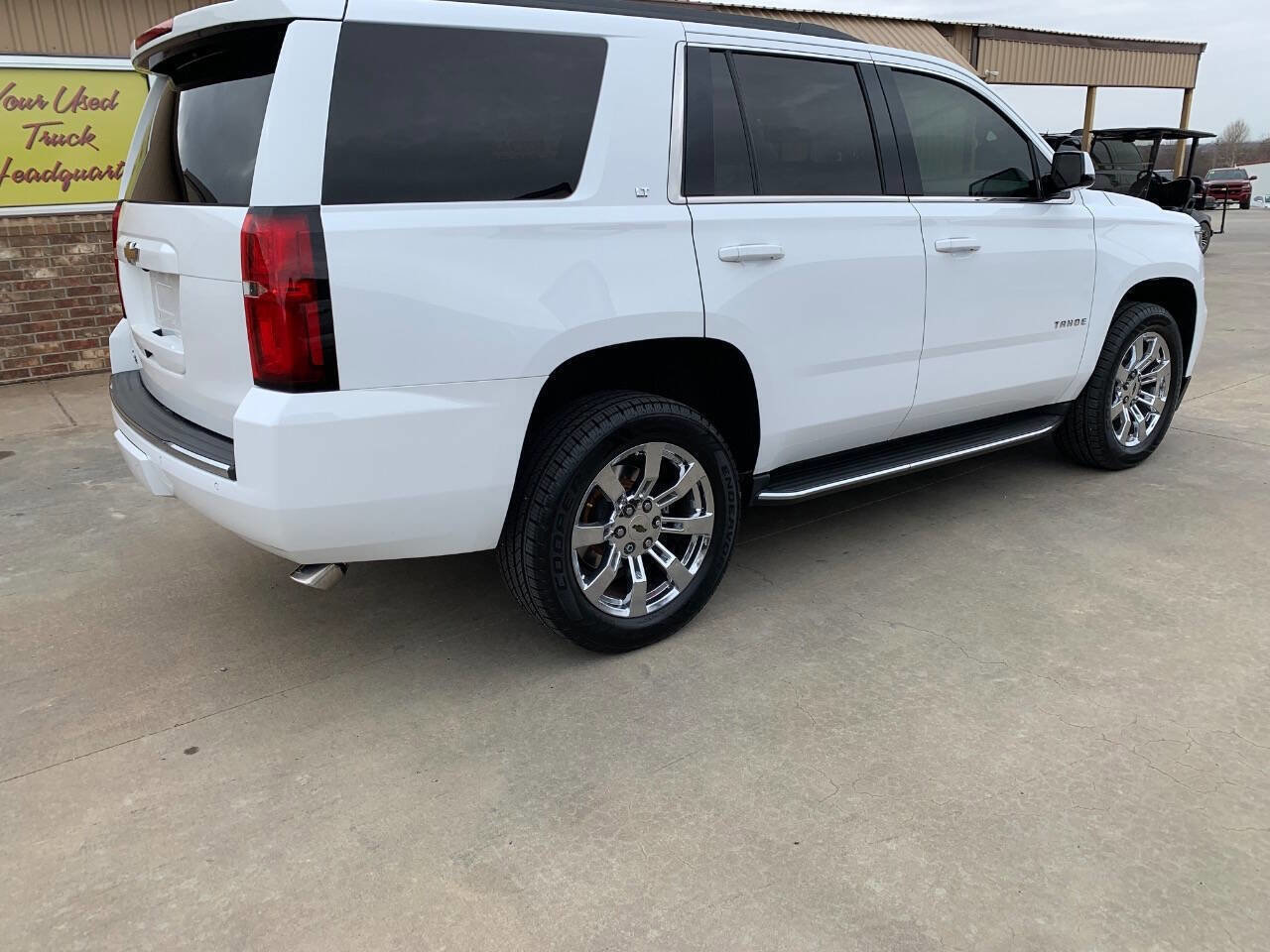 Used 2016 Chevrolet Tahoe LT image 2