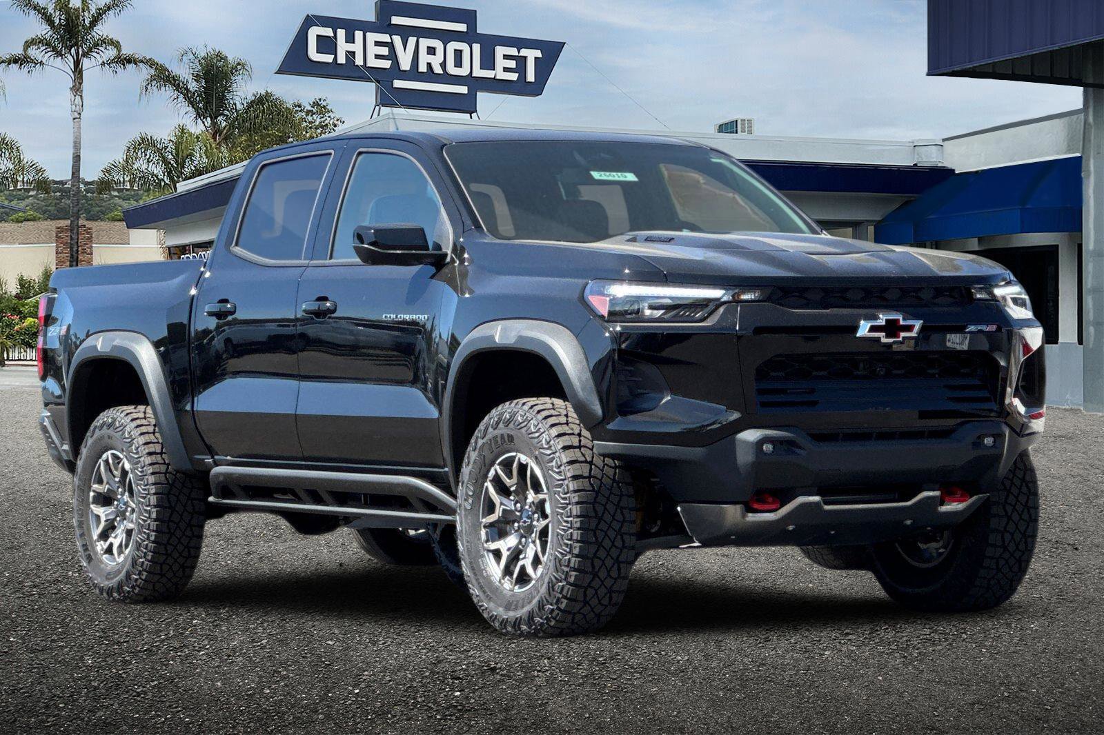 New 2026 Chevrolet Colorado ZR2 w/ Technology Package video 2