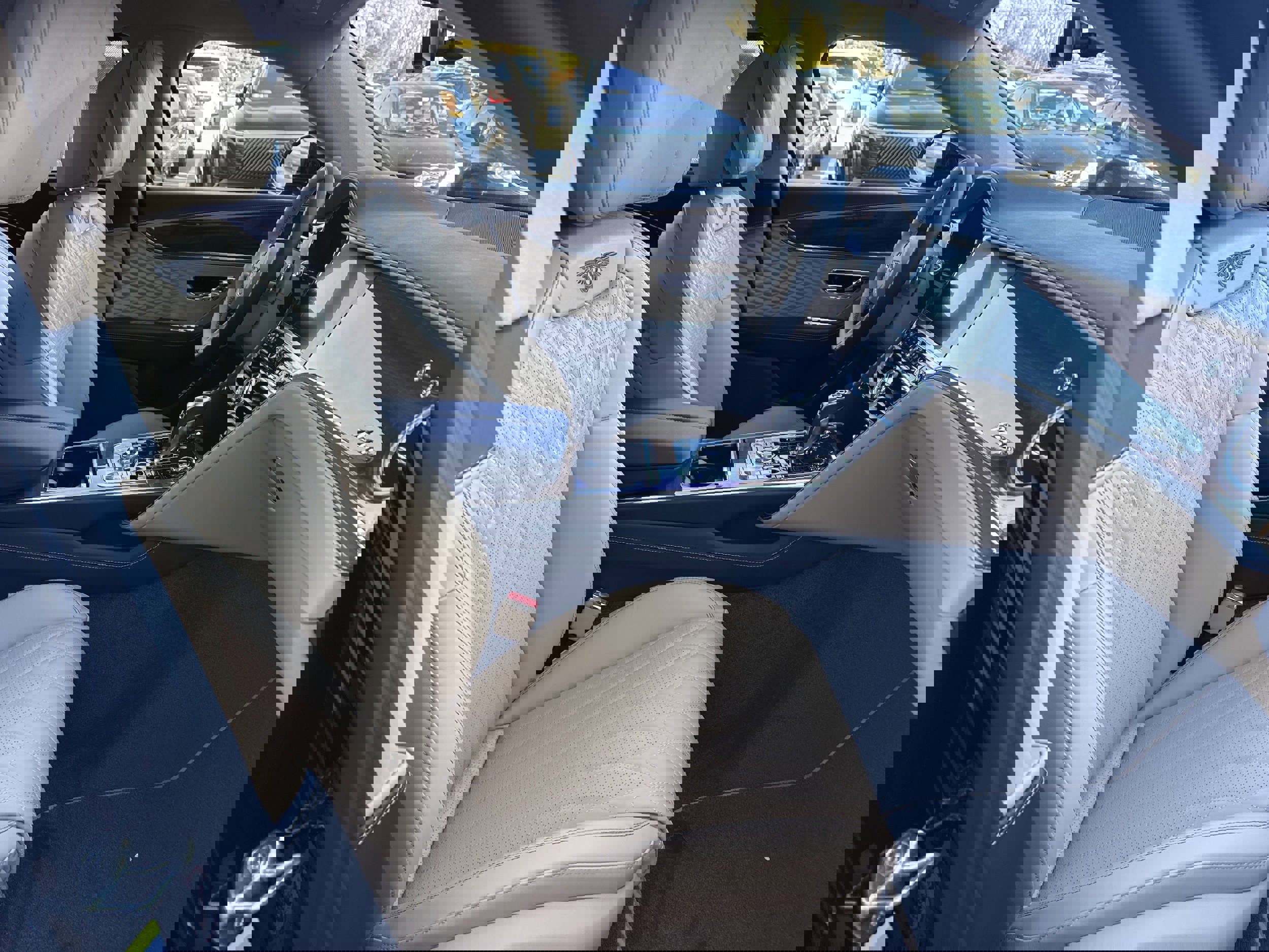 New 2026 Bentley Flying Spur Plug-In Hybrid image 2