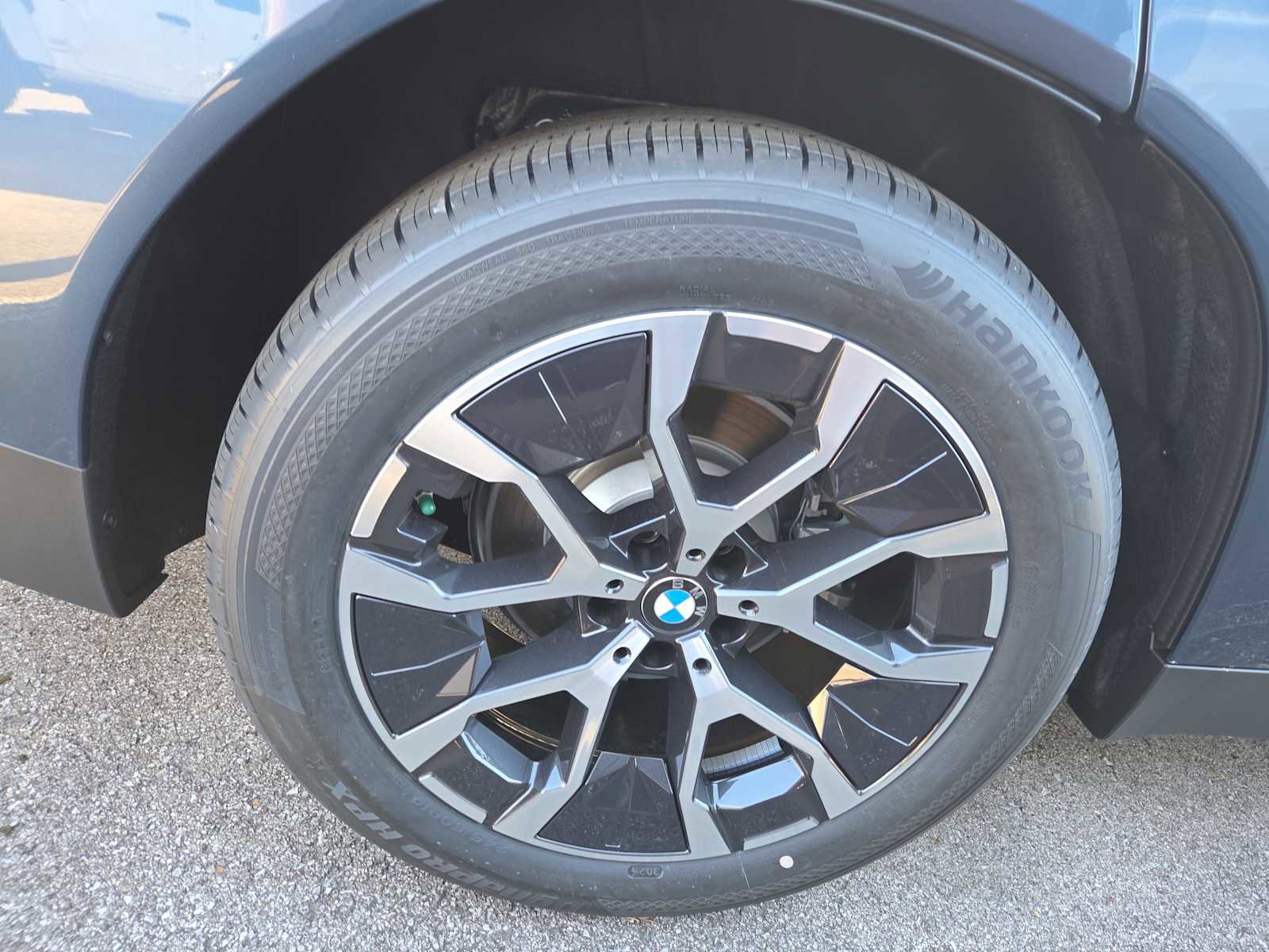 New 2026 BMW X3 xDrive30 w/ Premium Package image 3