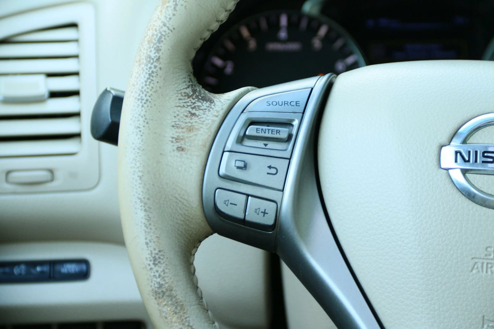 Used 2014 Nissan Altima 2.5 SL w/ Technology Package FWD image 21