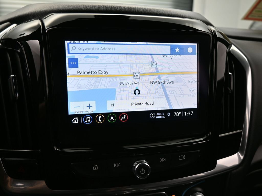 Used 2023 Chevrolet Traverse RS image 19