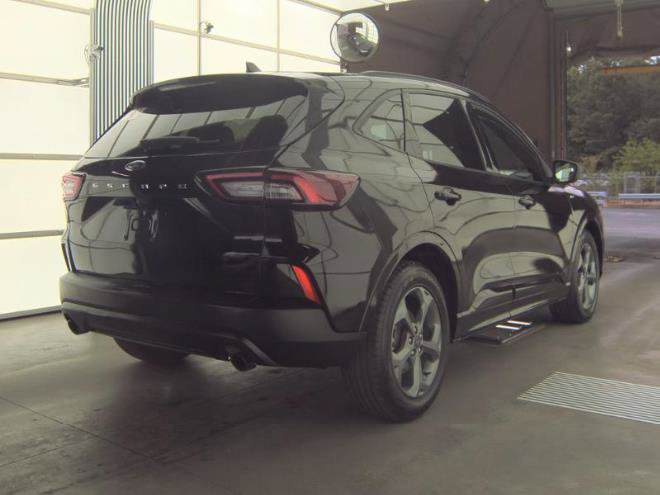 Used 2024 Ford Escape ST-Line FWD image 6