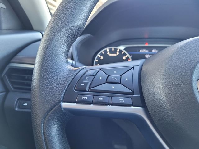 Used 2024 Nissan Altima 2.5 SV image 13