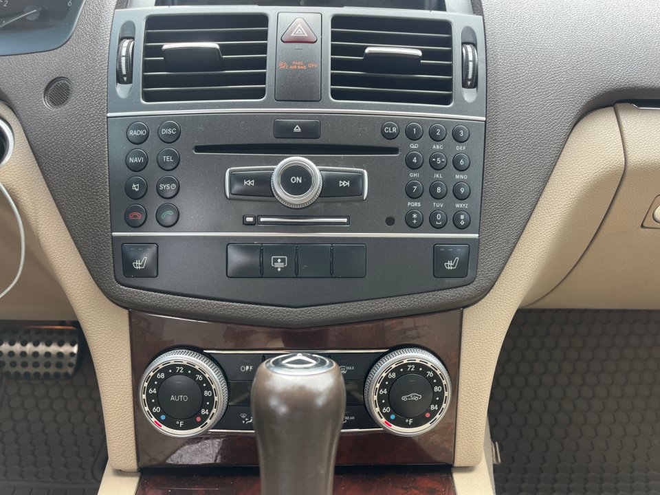 Used 2011 Mercedes-Benz C 350 Sport image 20