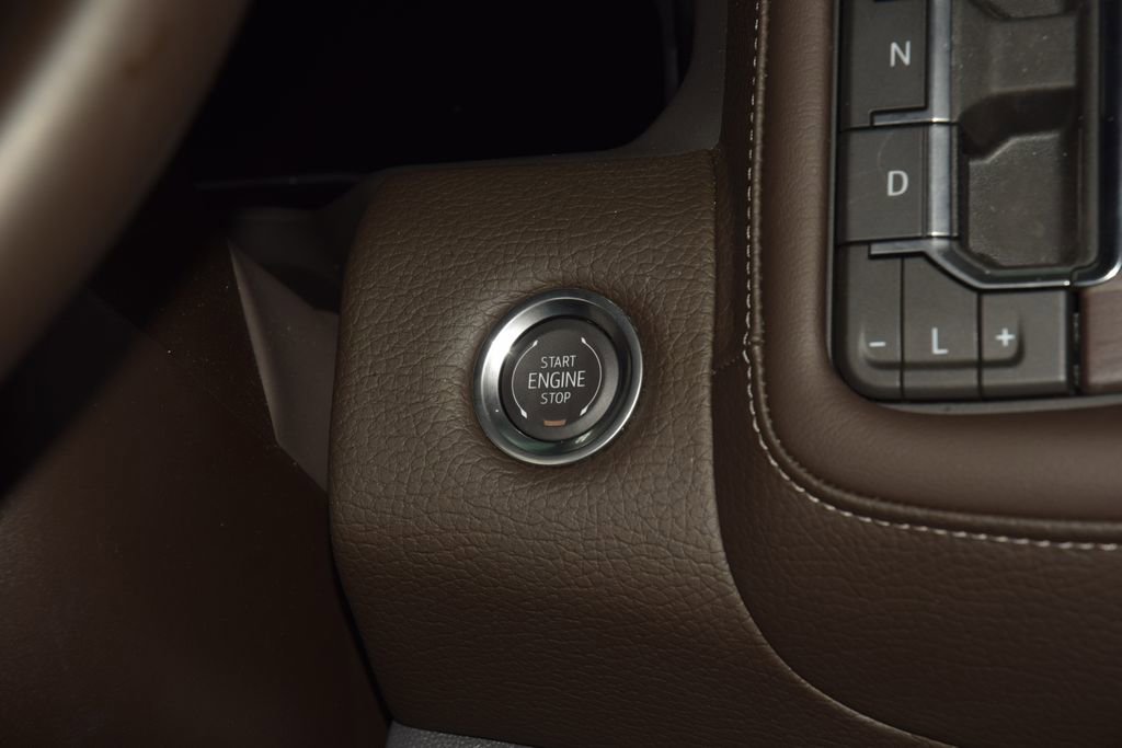 Used 2024 GMC Yukon Denali AWD/4WD image 36