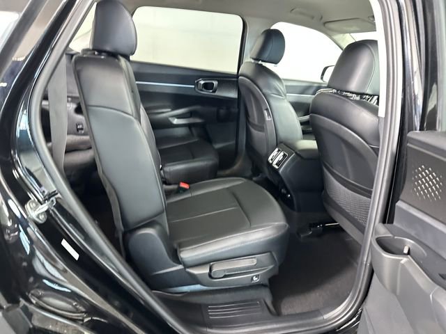 Used 2024 Kia Sorento EX image 27