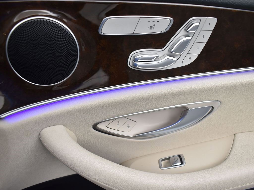 Used 2021 Mercedes-Benz E 350 Sedan image 21