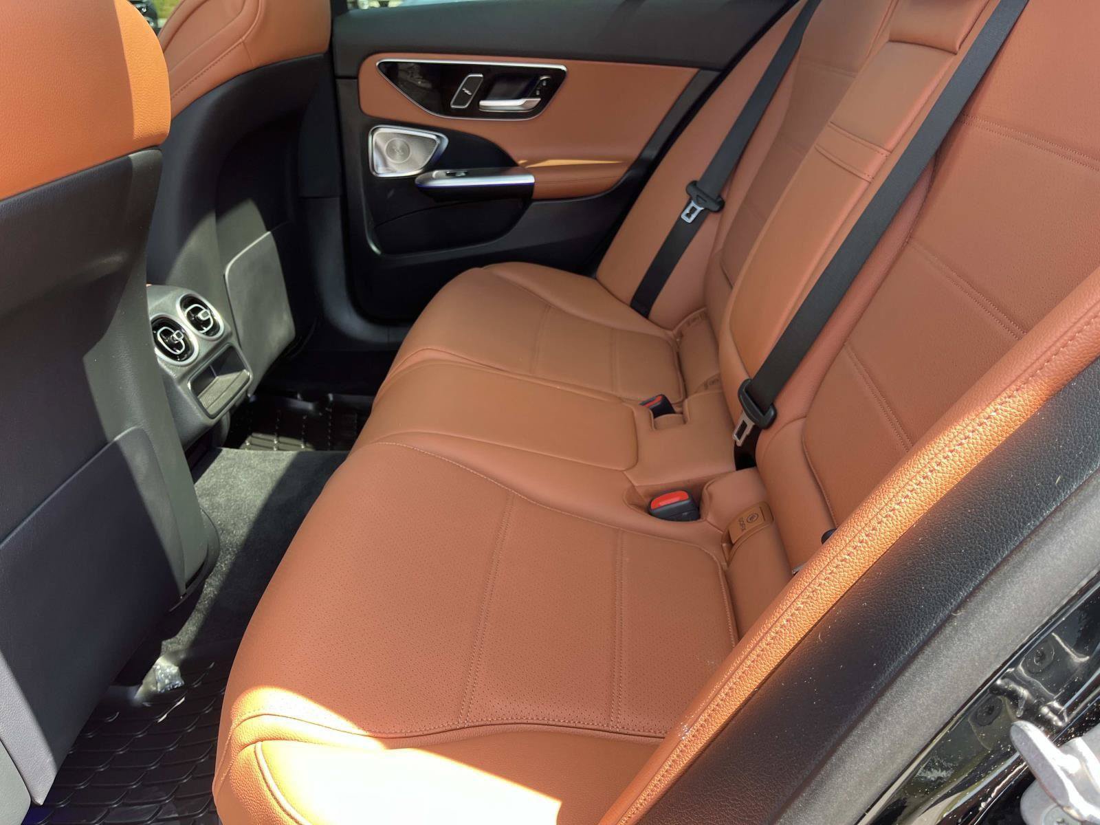 Certified 2026 Mercedes-Benz C 300 4MATIC Sedan image 14