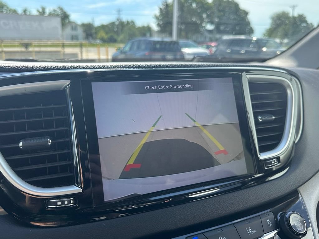 Used 2022 Chrysler Pacifica Touring-L FWD image 35