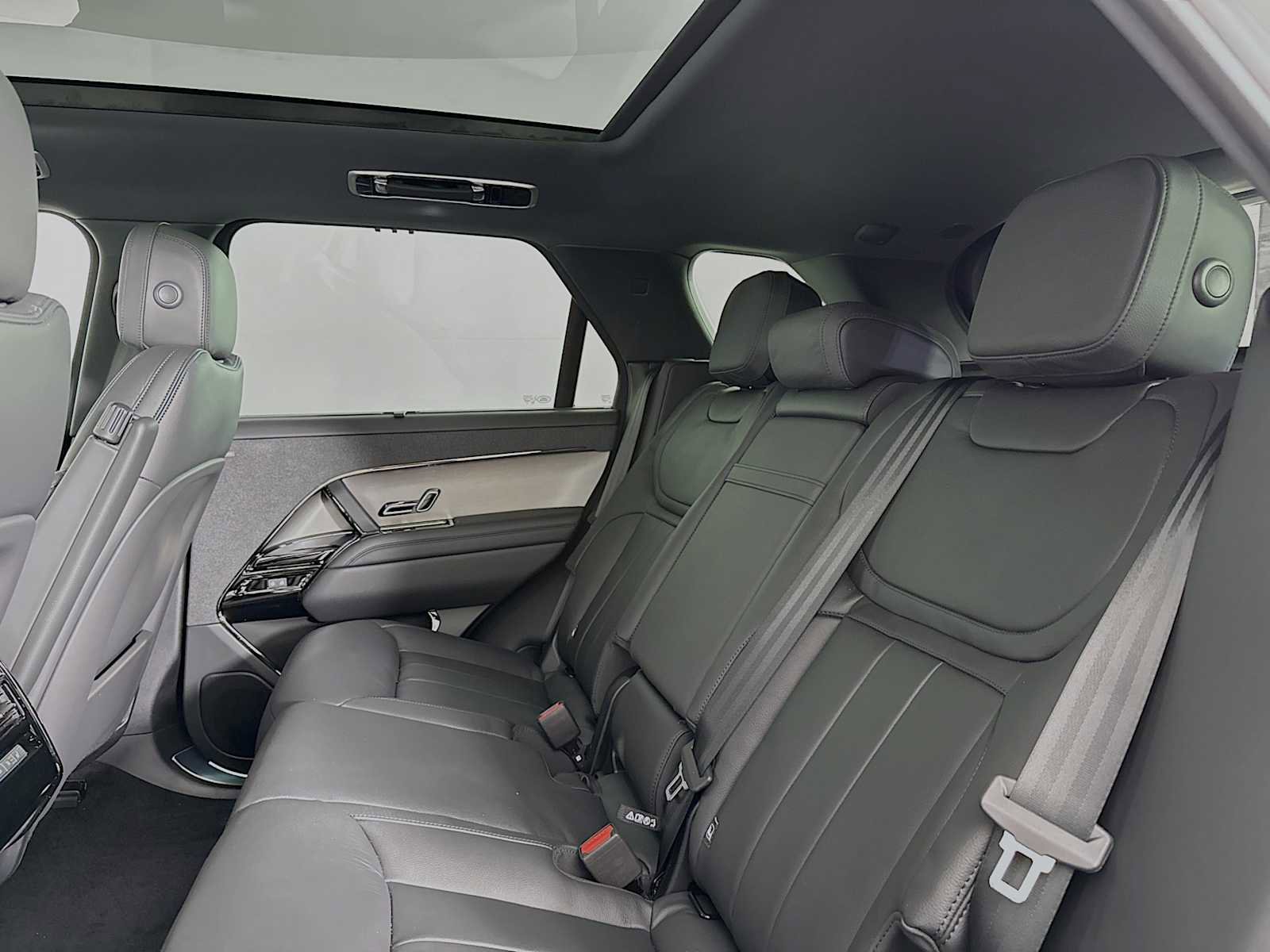 New 2026 Land Rover Range Rover Sport S AWD/4WD image 21