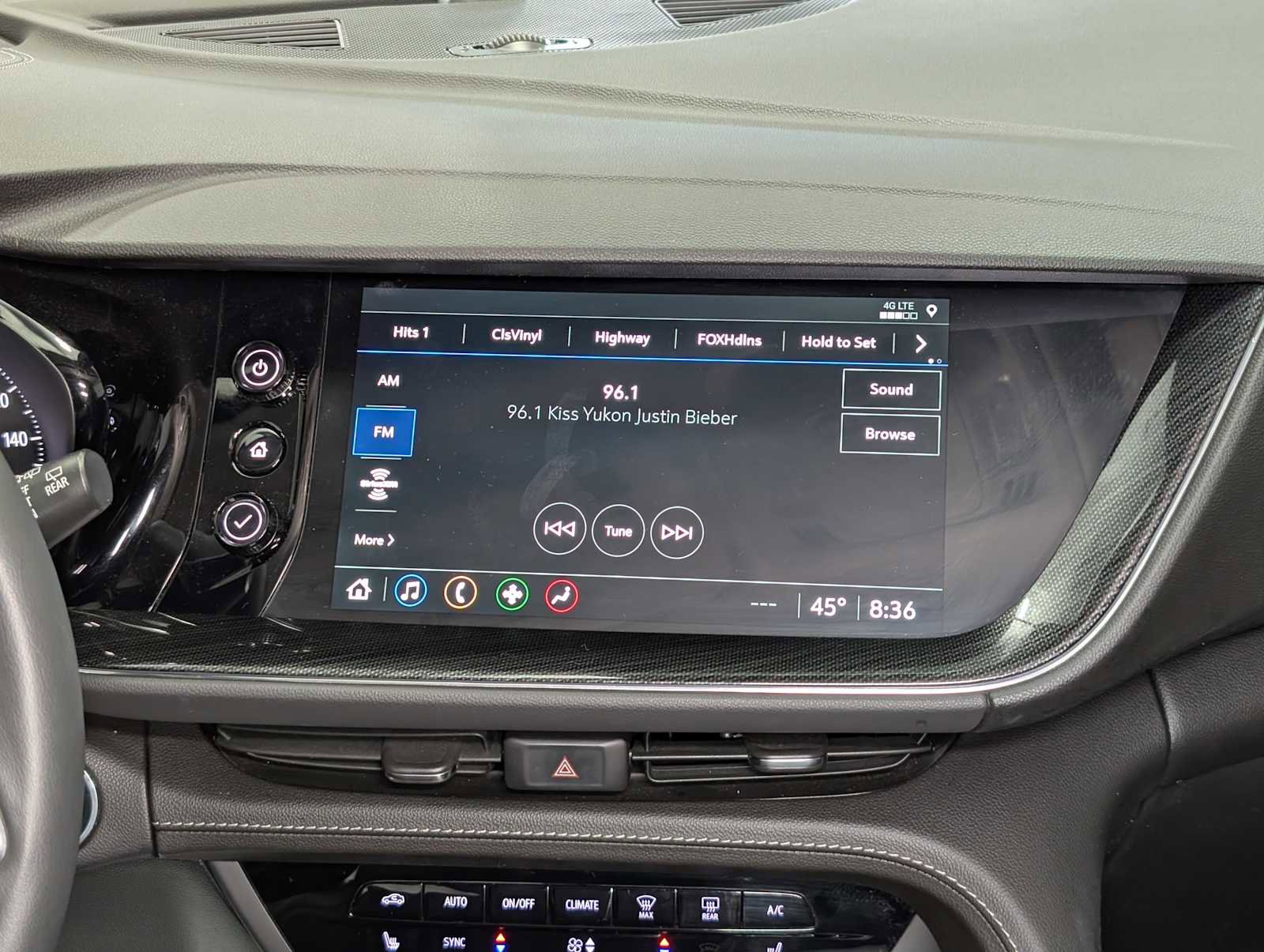 Certified 2023 Buick Envision Essence AWD/4WD image 18