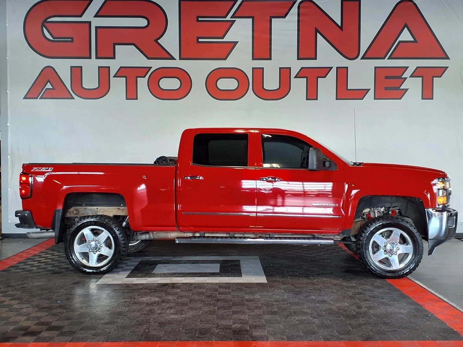 Used 2015 Chevrolet Silverado 2500 LTZ w/ LTZ Plus Package AWD/4WD image 1