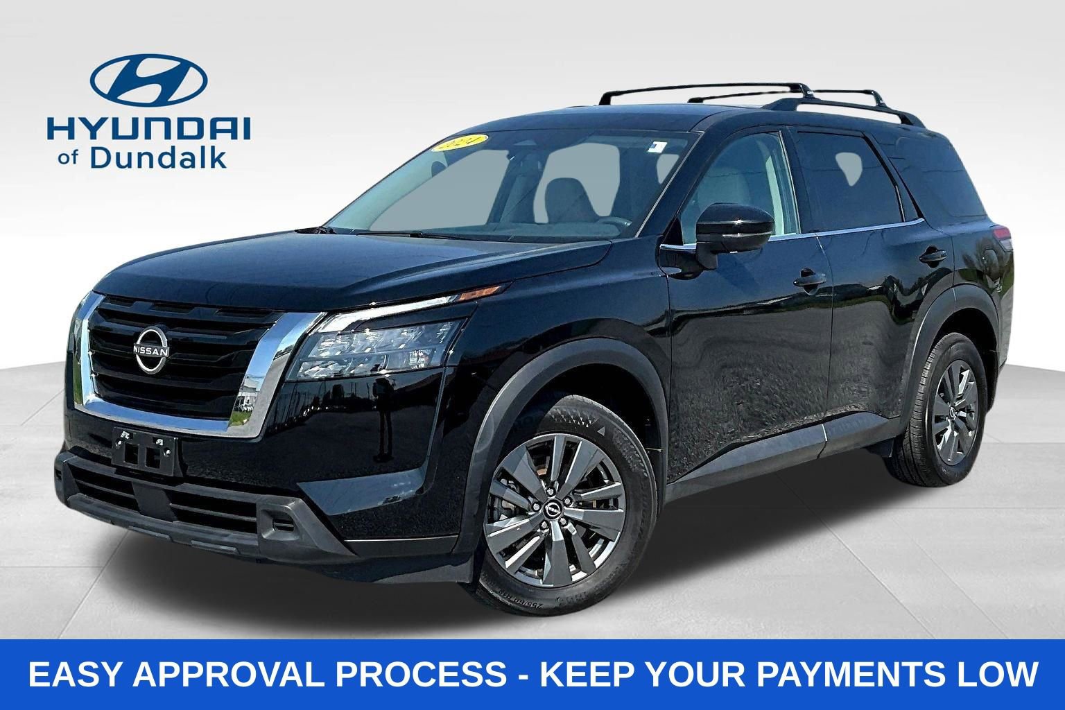 Used 2024 Nissan Pathfinder SV