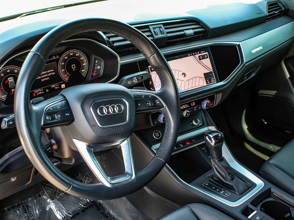Used 2022 Audi Q3 2.0T Premium Plus AWD/4WD image 15