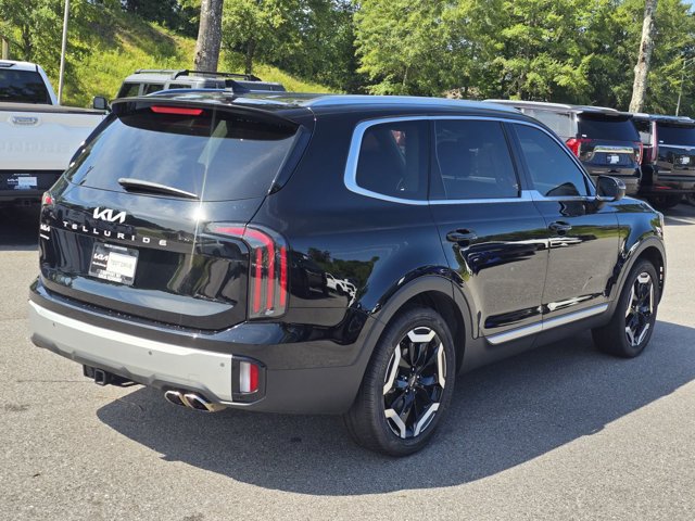 Used 2024 Kia Telluride EX w/ EX Captain's Chair Package FWD image 7