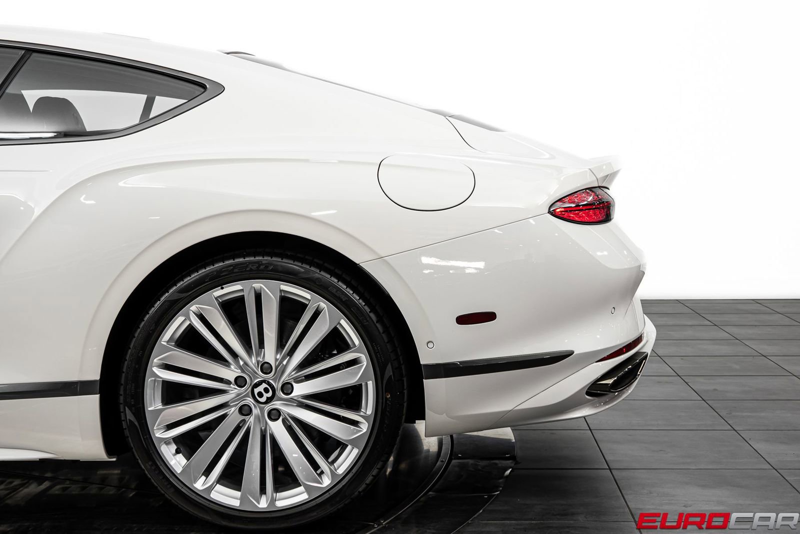 Used 2025 Bentley Continental GT Speed image 14
