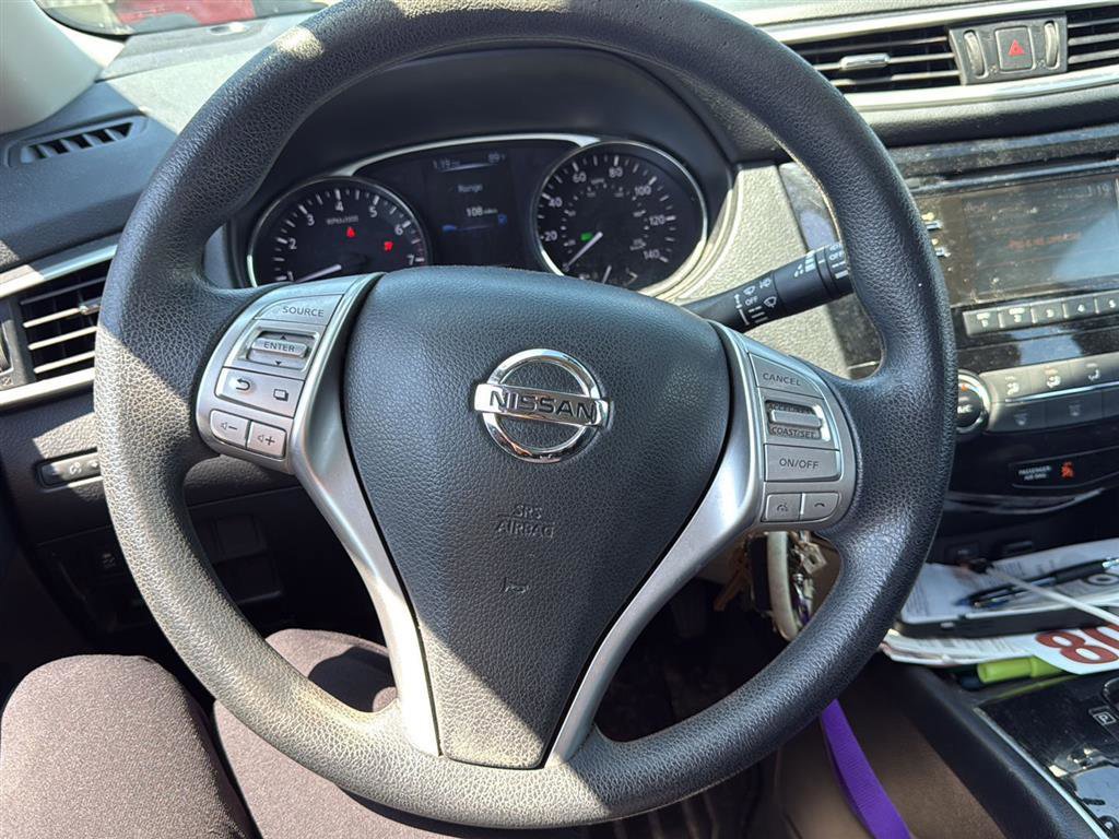 Used 2016 Nissan Rogue S FWD image 6