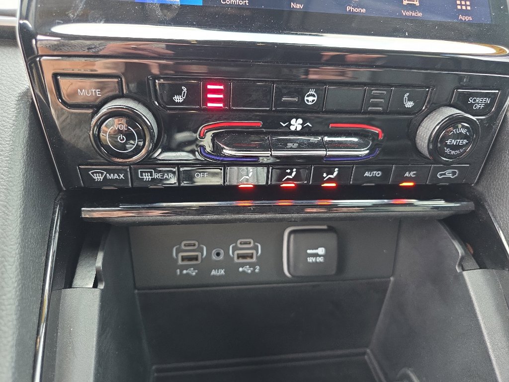 Used 2023 Jeep Grand Cherokee Limited image 28