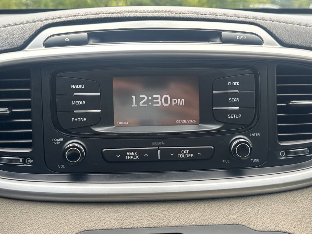 Used 2017 Kia Sorento FWD image 25