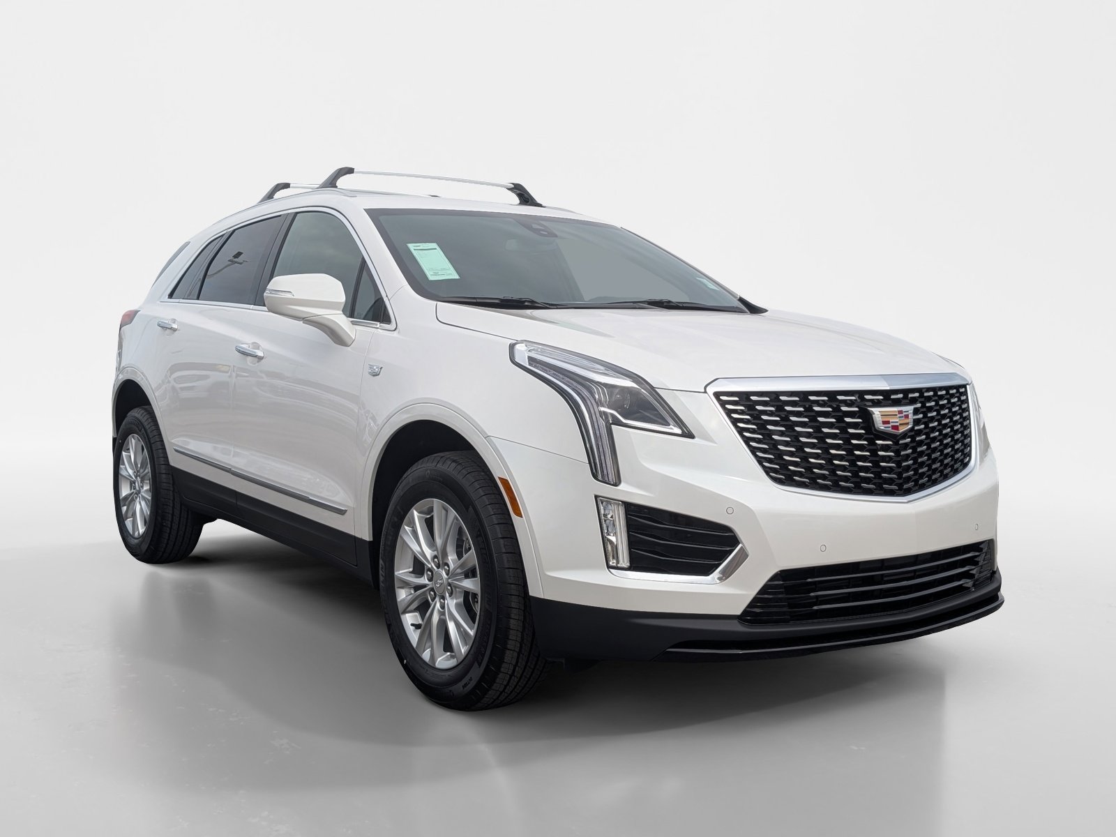 New 2026 Cadillac XT5 Luxury FWD image 2