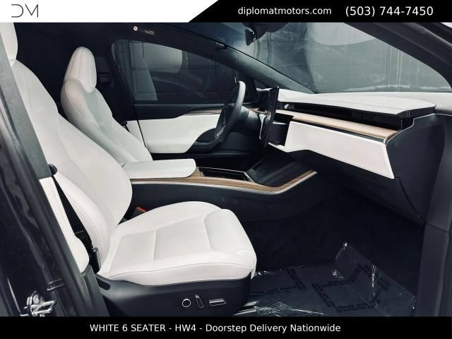 Used 2025 Tesla Model X AWD/4WD image 19