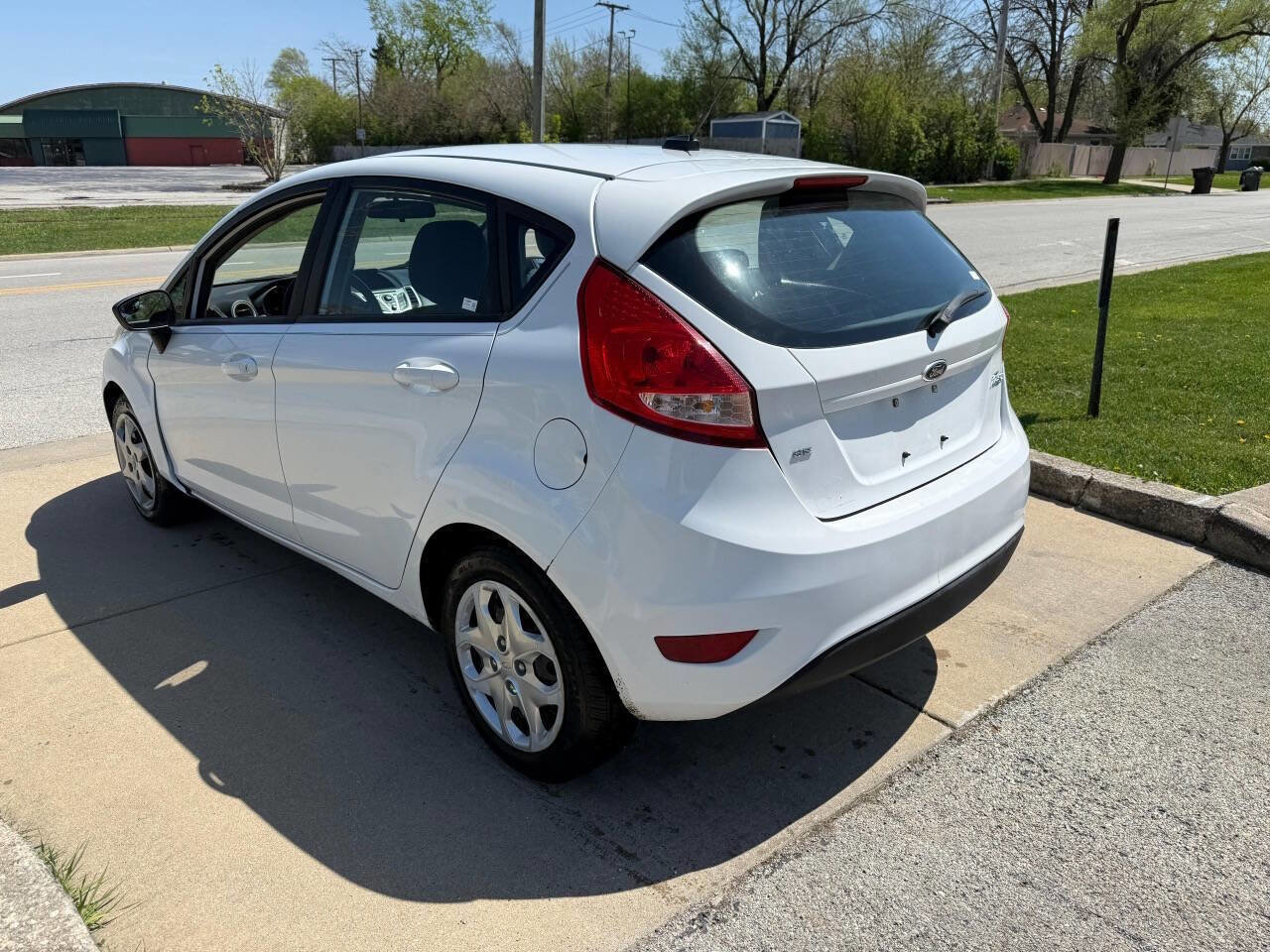 Used 2012 Ford Fiesta SE FWD image 7