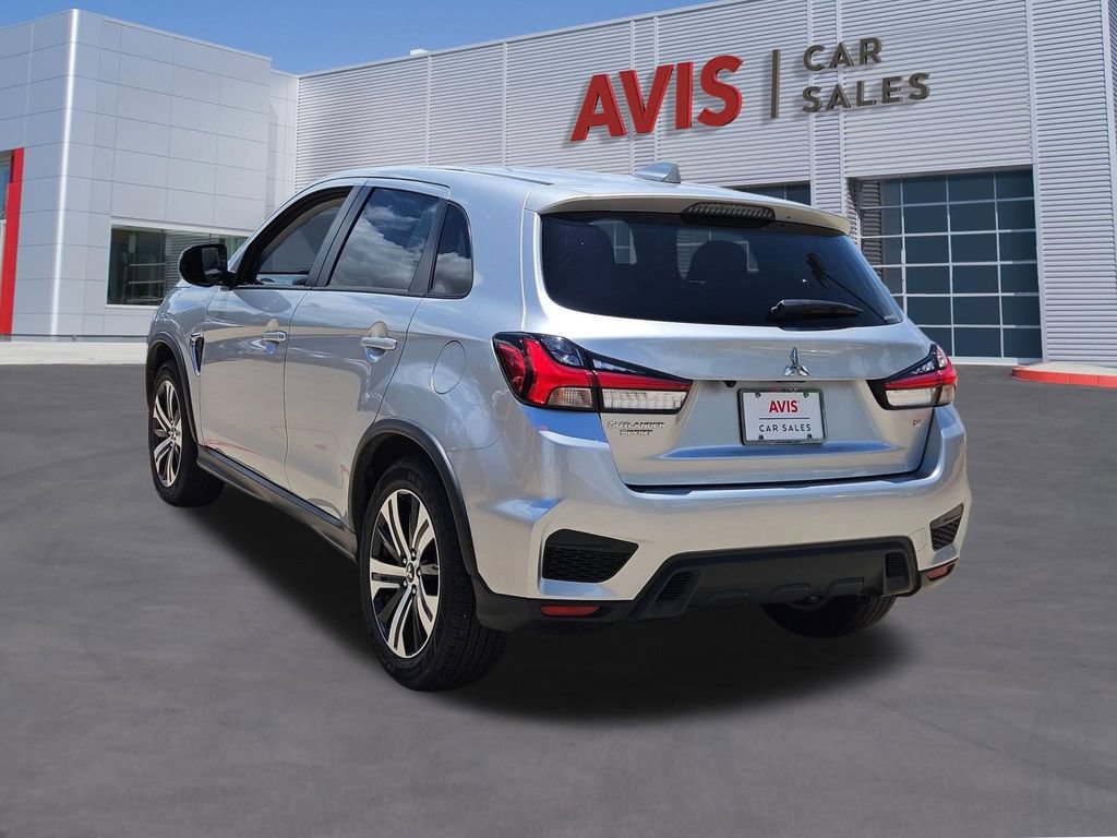 Used 2025 Mitsubishi Outlander Sport SE AWD/4WD image 3