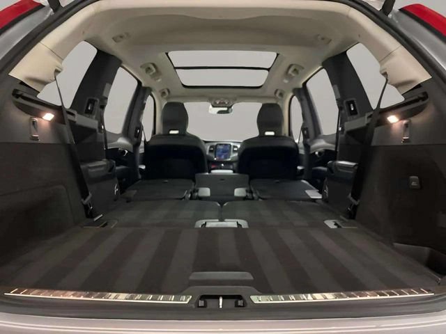 Used 2025 Volvo XC90 B5 Core AWD/4WD image 58